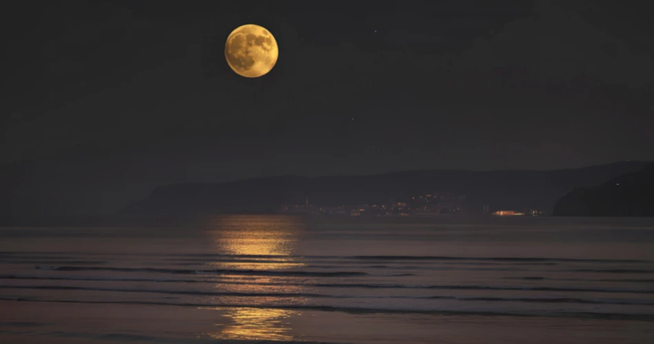 Best Nightlife in San Simeon: Evening Escapes, Stargazing & Coastal Charm